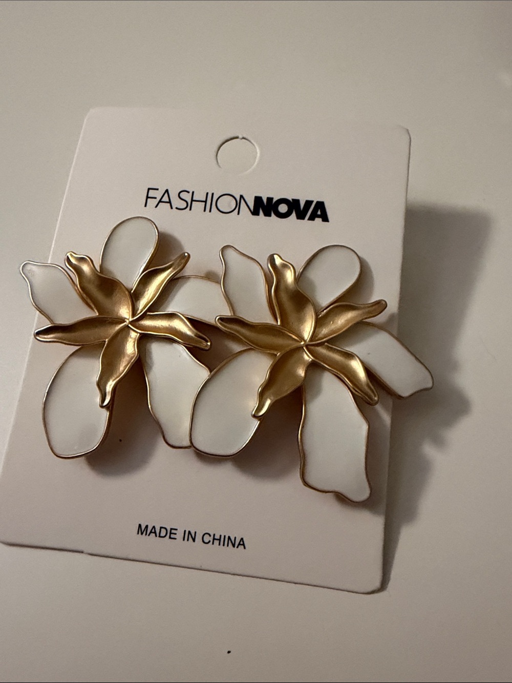 Fashion Nova Gold & White Floral Drop Earrings